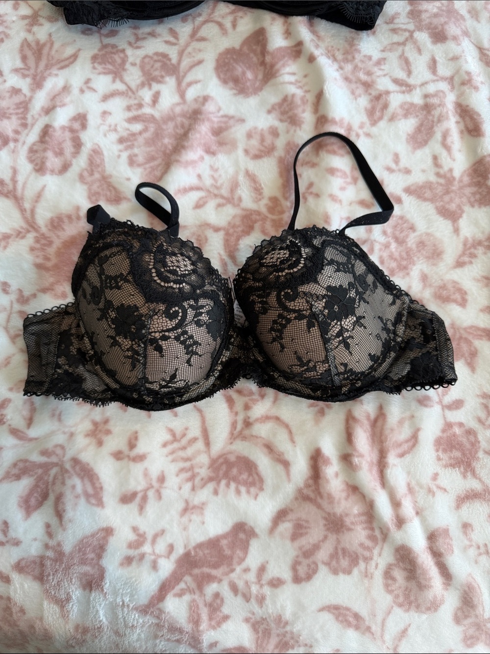 Victoria's Secret Black Lace Underwire Push-Up Bra